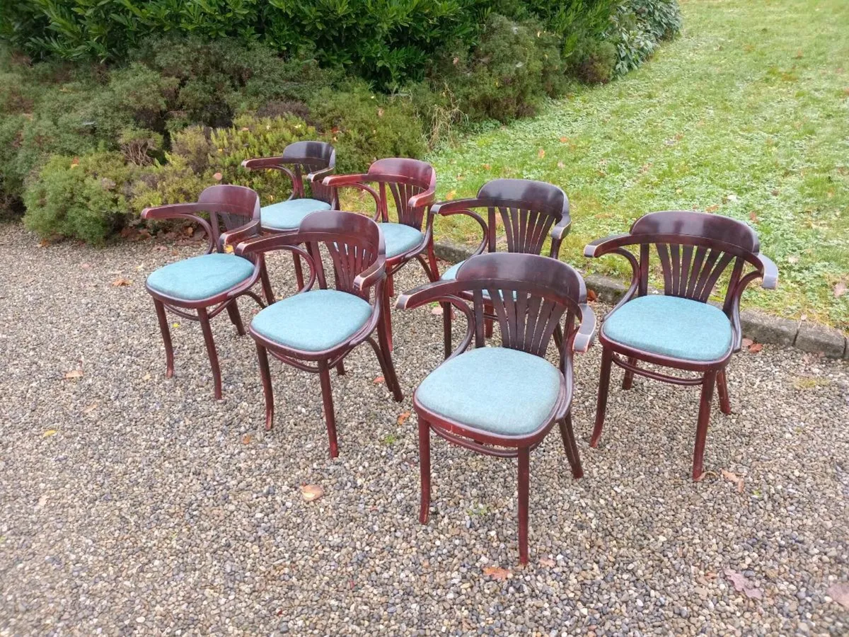 Pub and bar high stools - Image 1