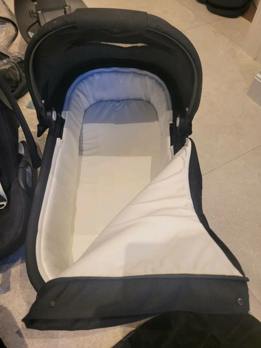Cybex Travel System - Image 2