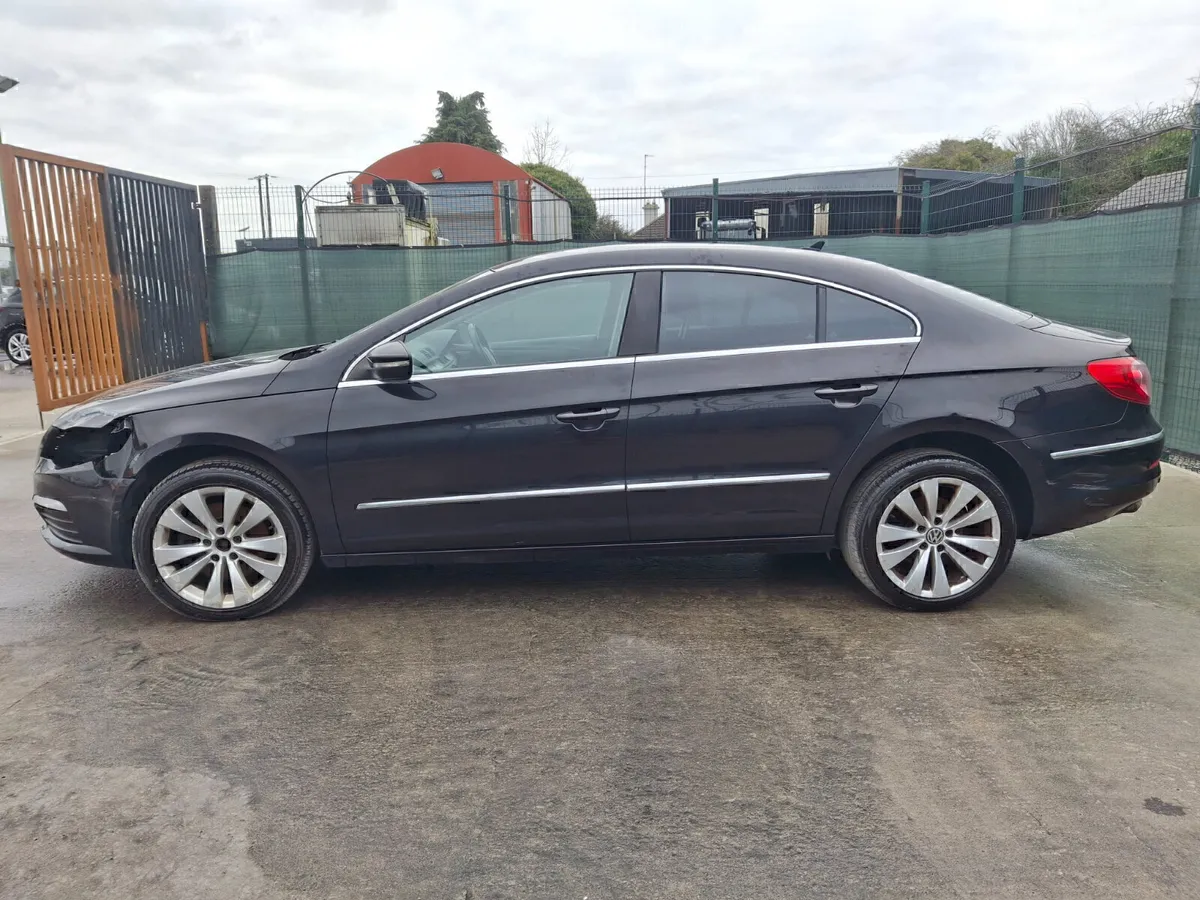 *2011 Volkswagen Passat CC  2.0 TDI - Image 4