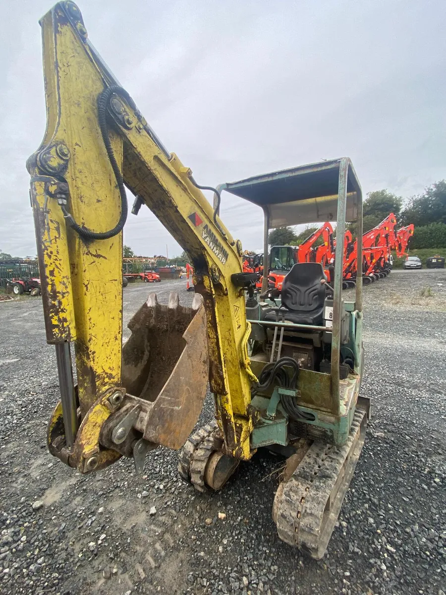 2000 YanMar B15 - Image 2