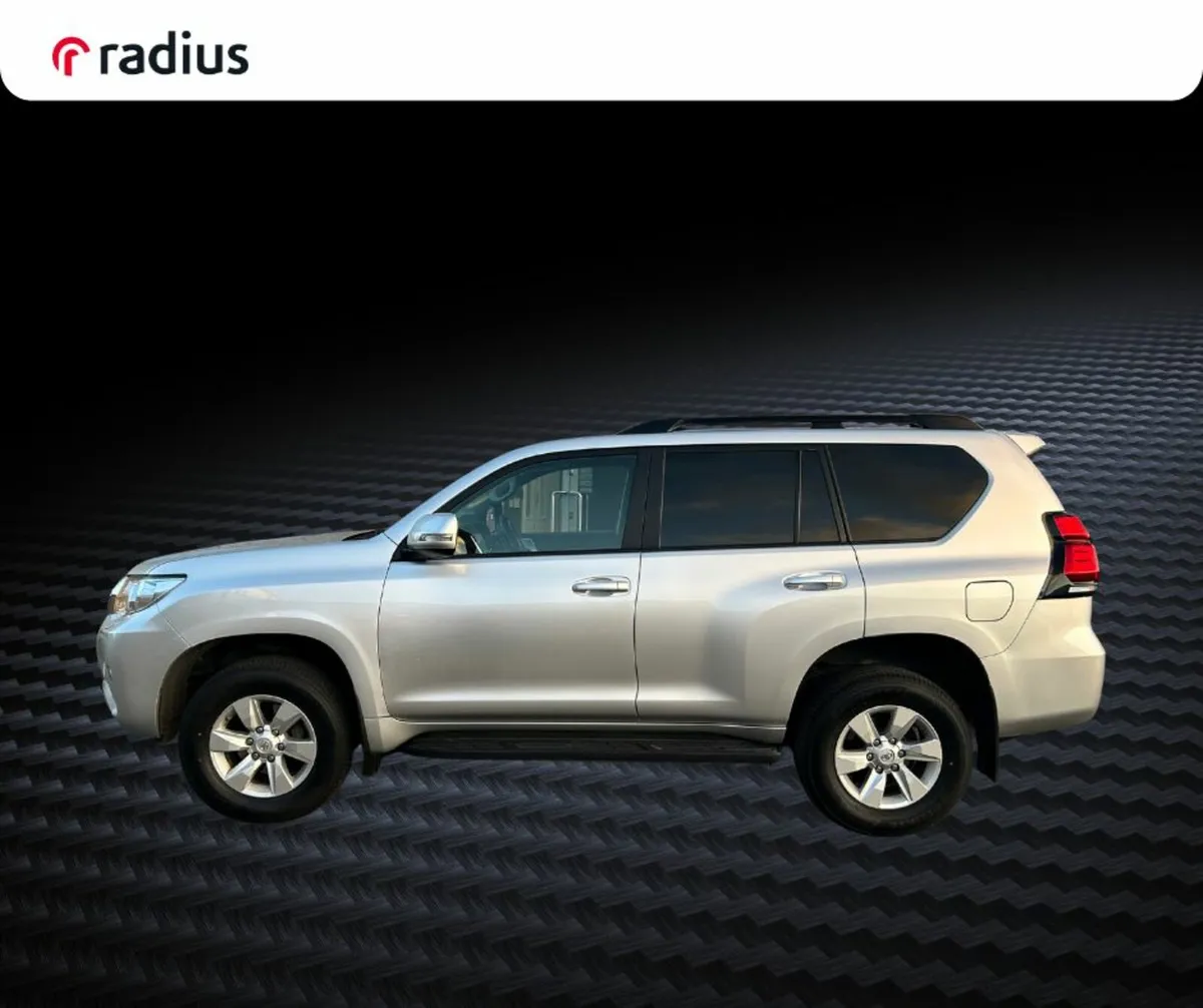Toyota Land Cruiser 2022 2-Seater Commercial Auto - Image 2
