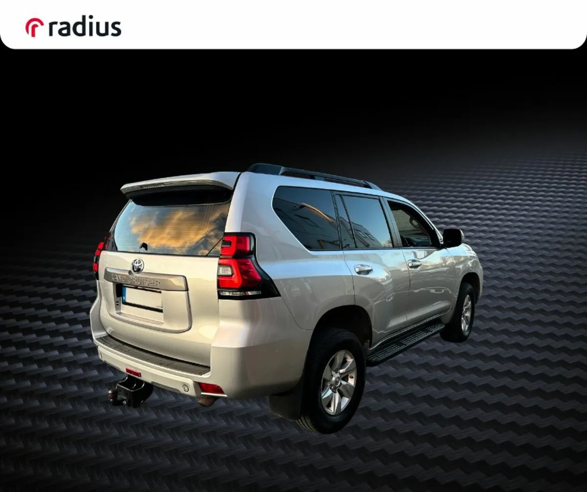 Toyota Land Cruiser 2022 2-Seater Commercial Auto - Image 3