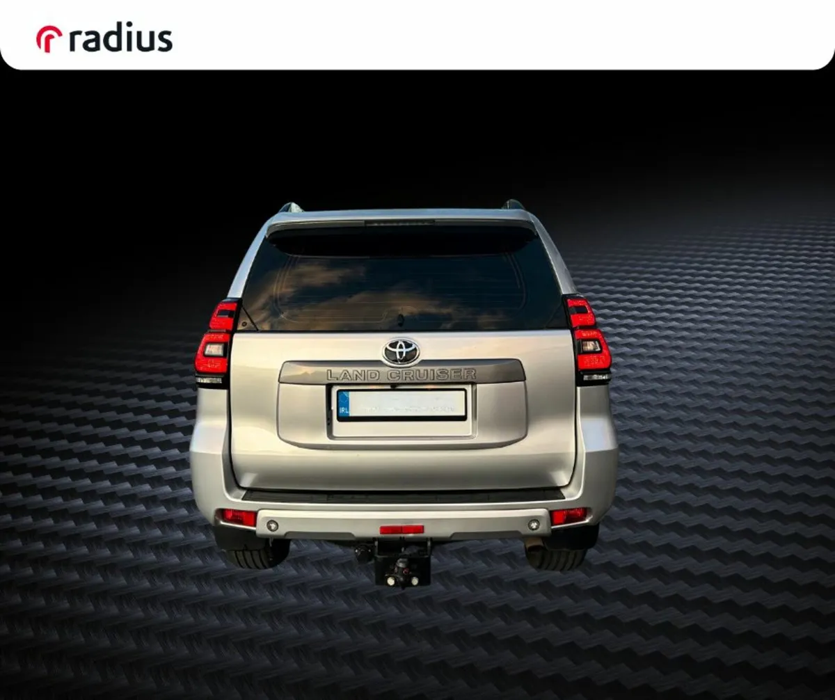 Toyota Land Cruiser 2022 2-Seater Commercial Auto - Image 4