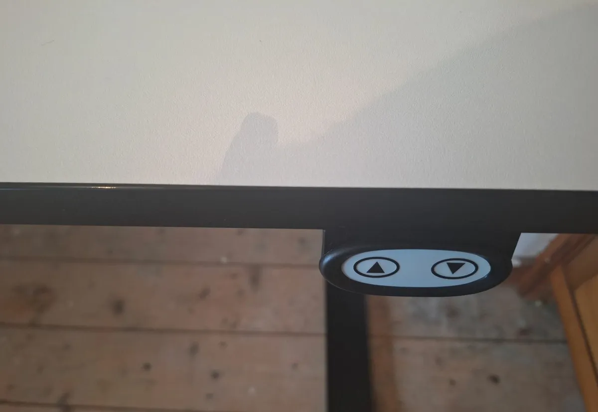 Sit/Stand Desk - Image 4