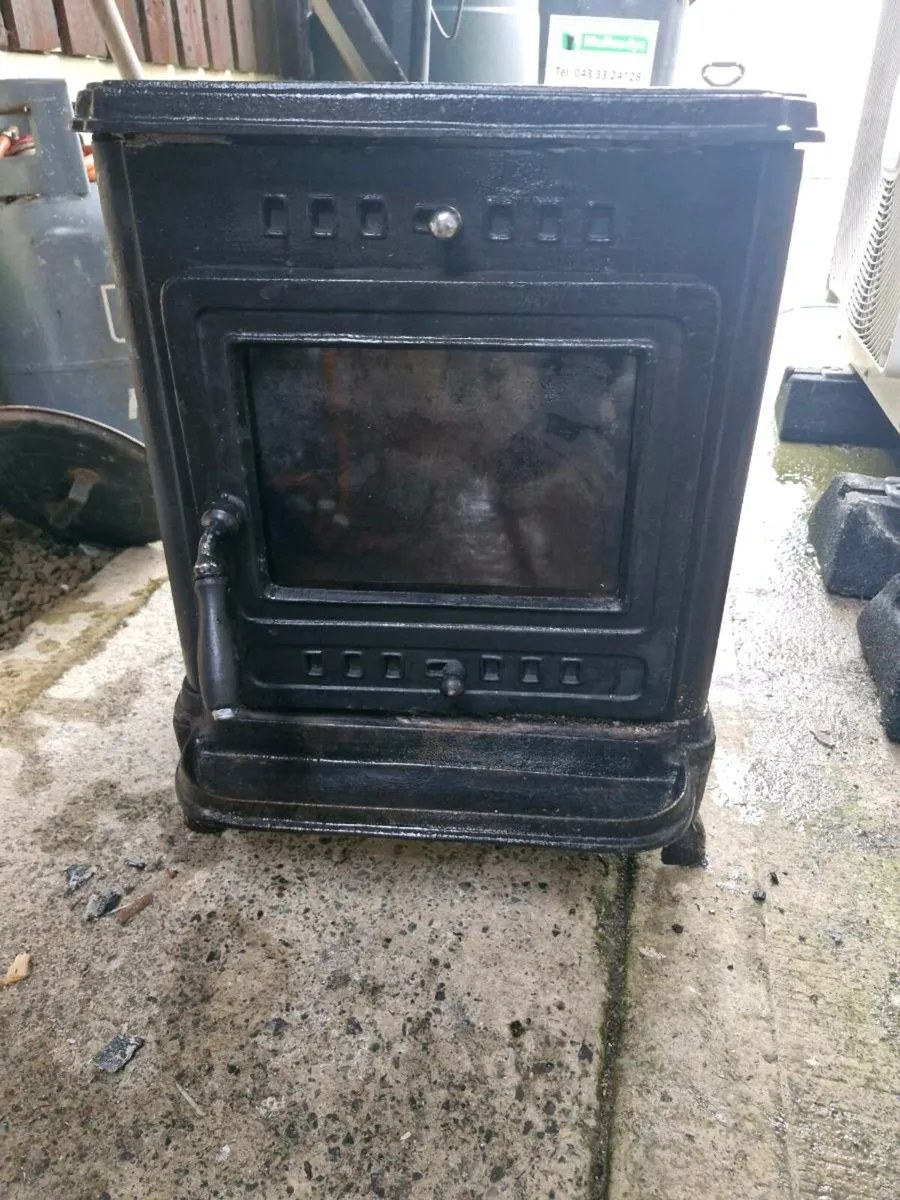 2nd hand stove €300 ono - Image 4