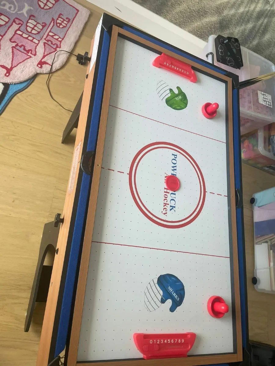 GAMES TABLE - Image 3