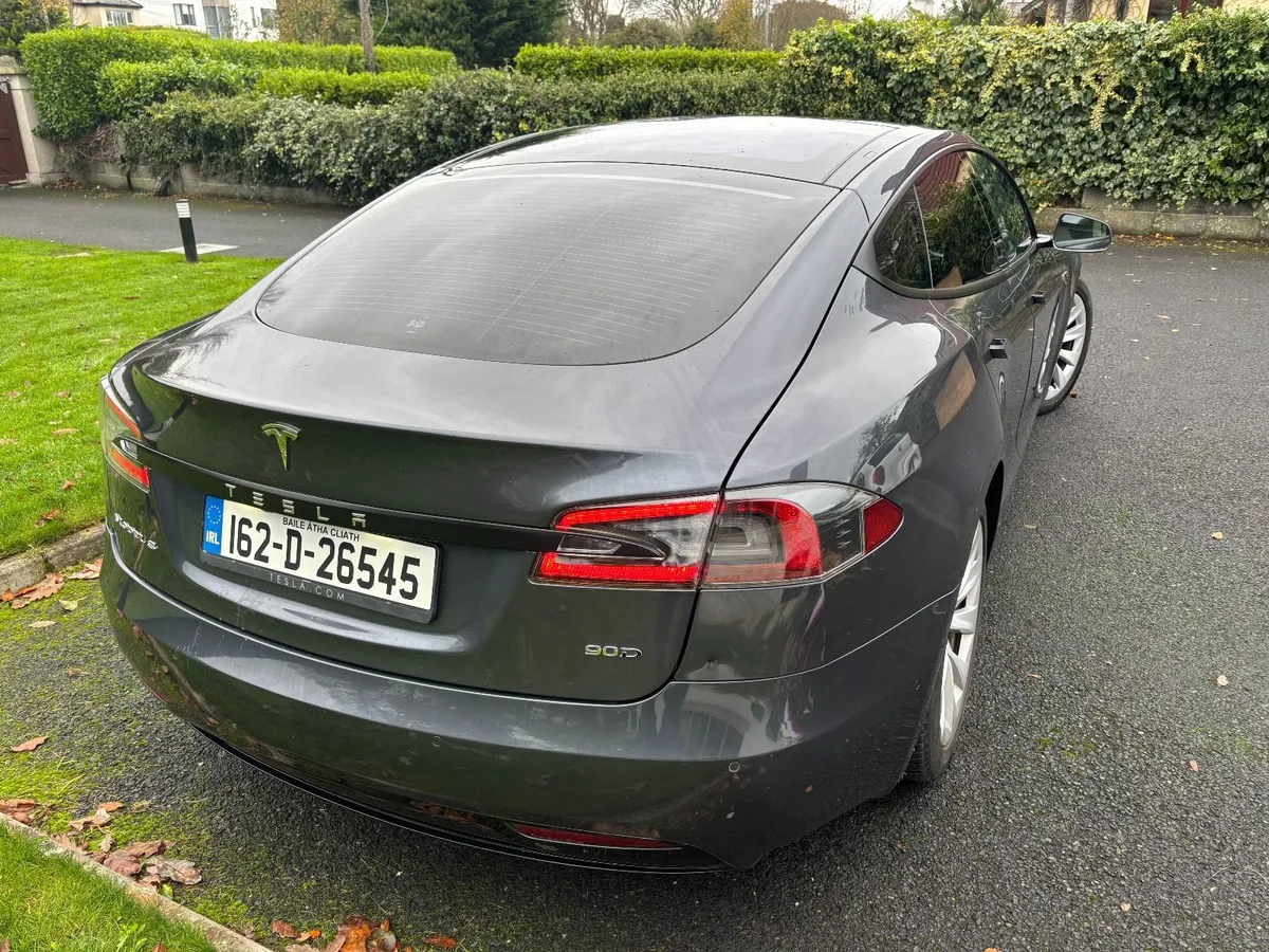 Tesla Model S 2016 - Image 4