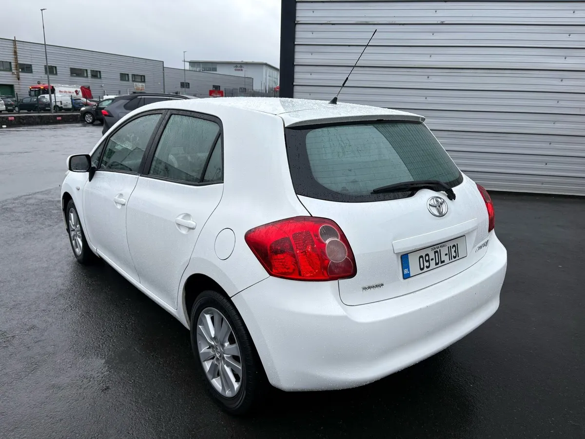2009 TOYOTA AURIS 1.4 PETROL NCT 4-26 - Image 4