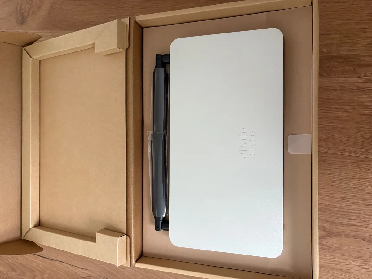 Cisco Meraki MX68CW - Image 2