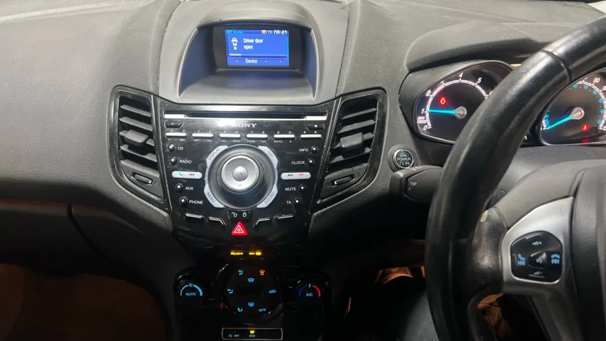 2015 Ford Fiesta TITANIUM 1.0 Petrol - Image 2