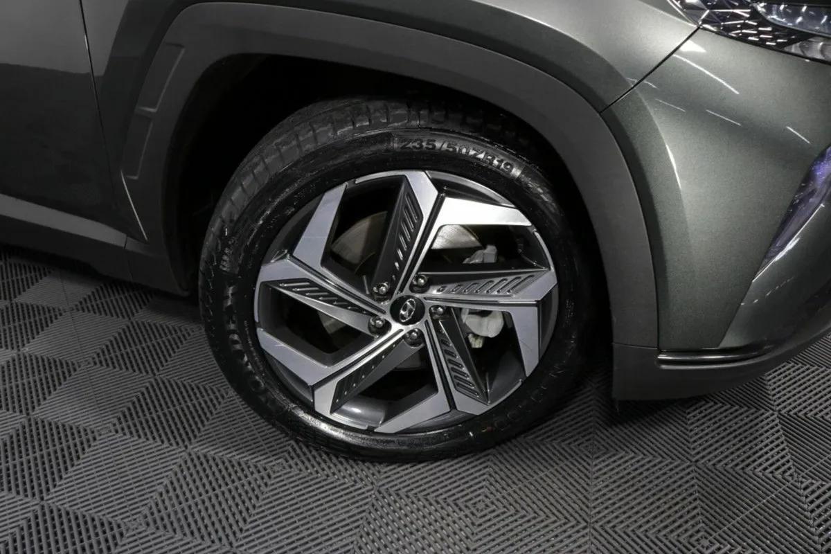 Hyundai Tucson PLUG IN HYBRID EXECUTIVE PLUS 1.6L - Image 4