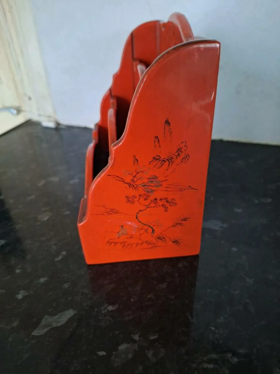Small oriental letter rack see size - Image 3