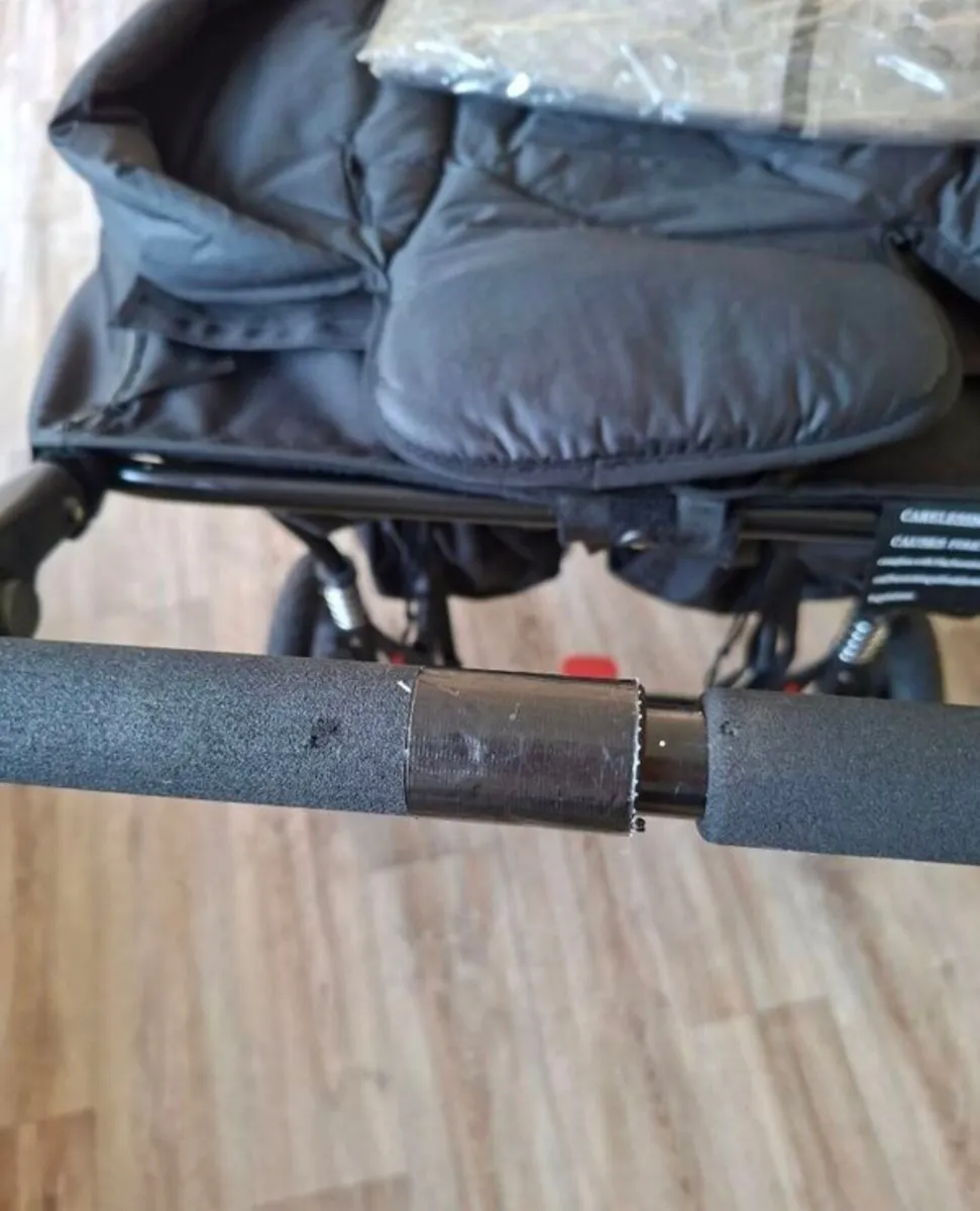 Out n About Buggy - Image 4