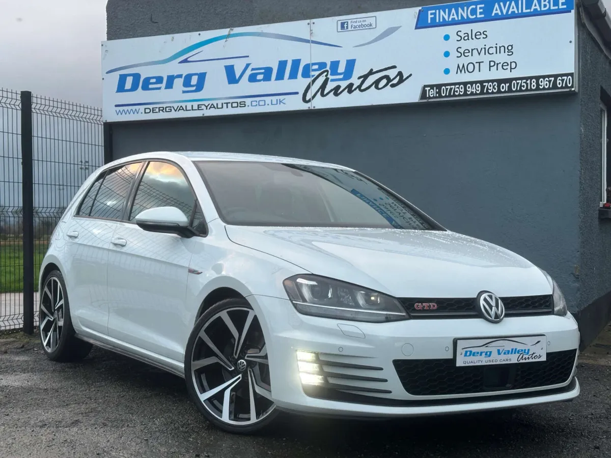 Volkswagen Golf 2015 - Image 1