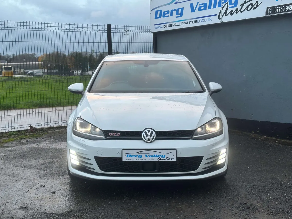 Volkswagen Golf 2015 - Image 2