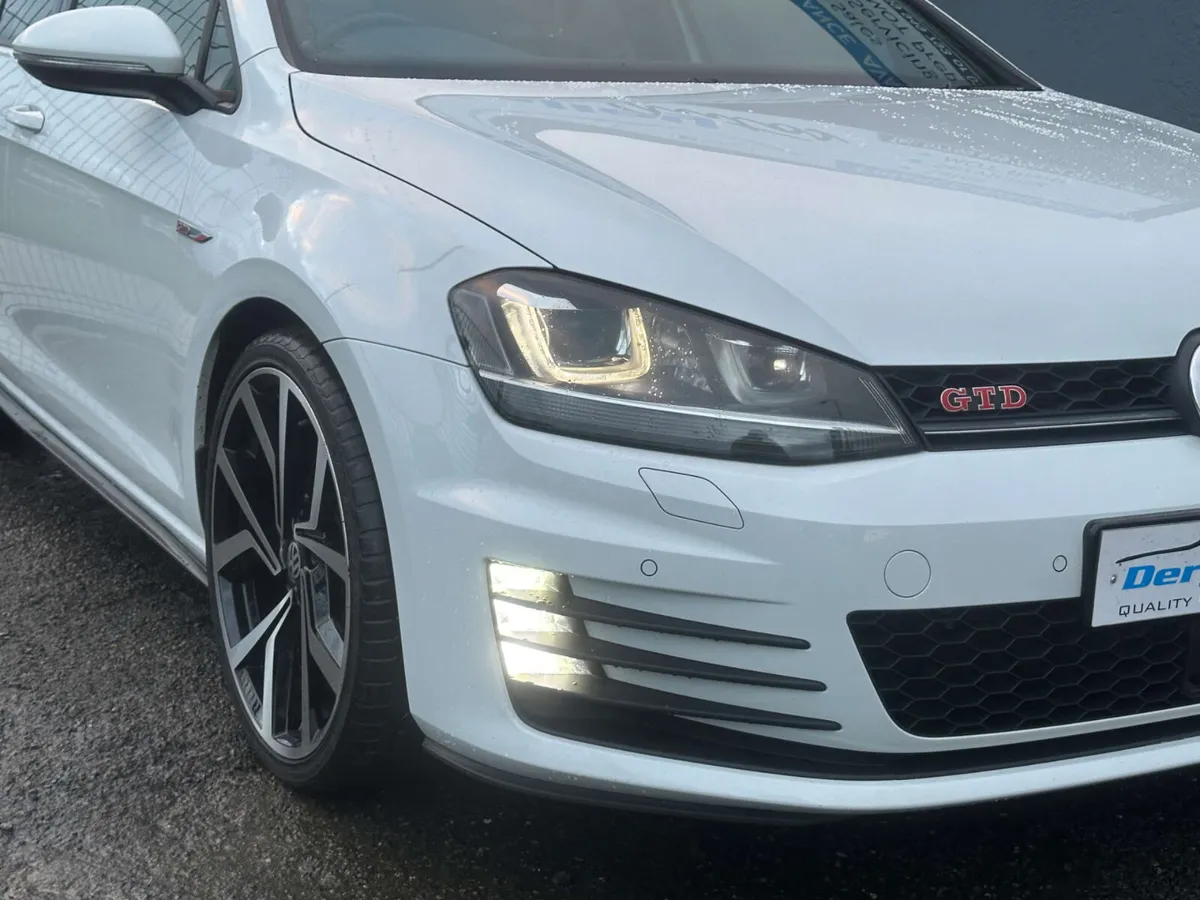 Volkswagen Golf 2015 - Image 3