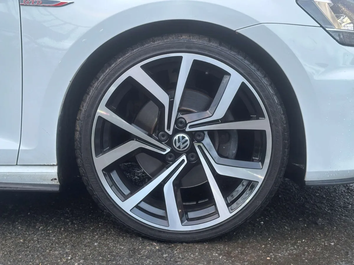 Volkswagen Golf 2015 - Image 4