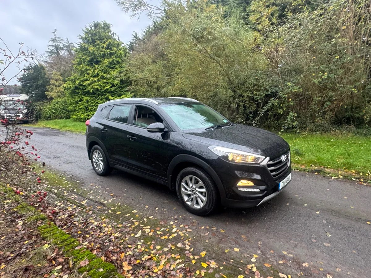 17 Hyundai Tucson 1.7crdi EXECUTIVE - Image 1