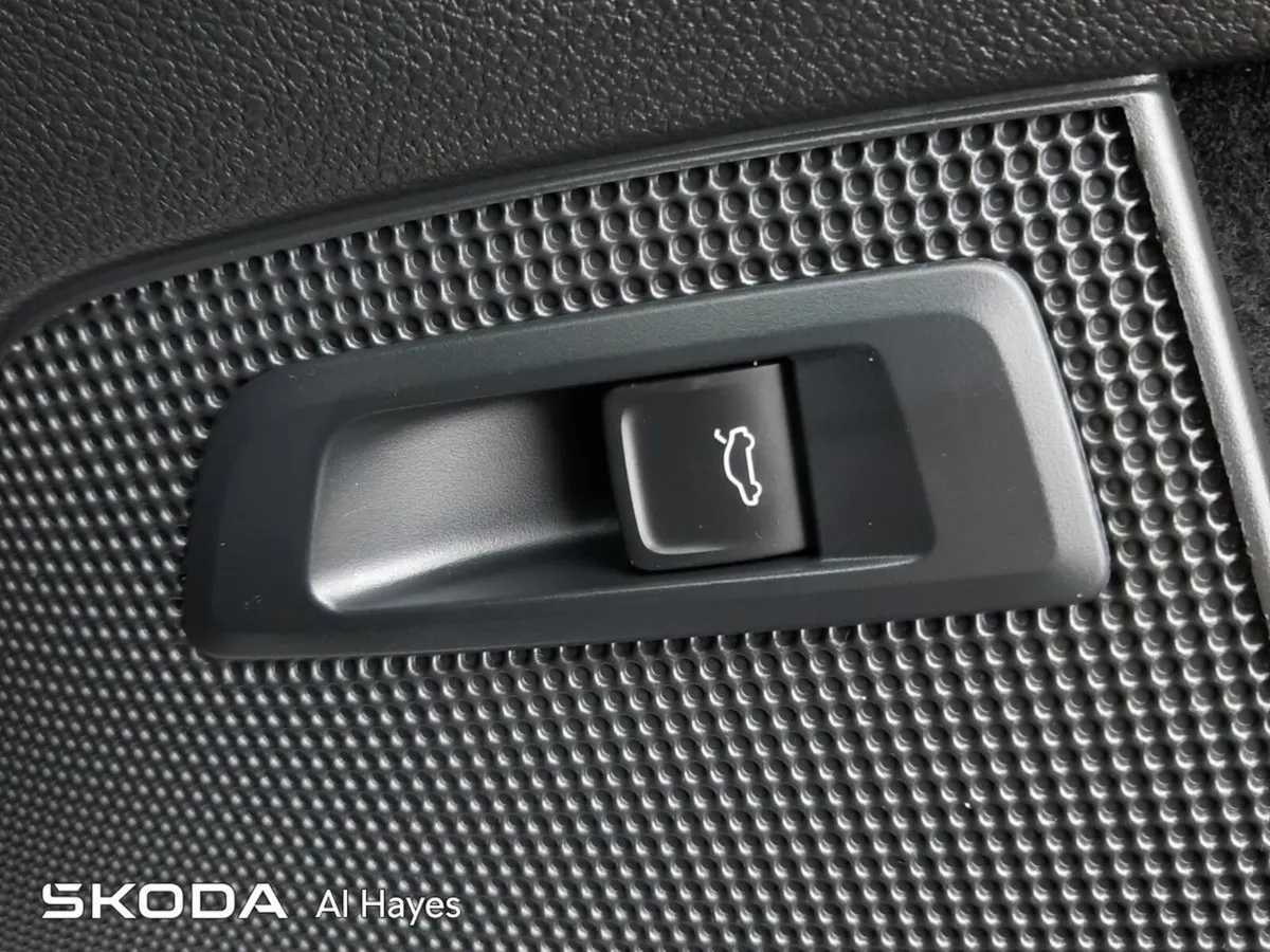 Skoda Kodiaq **PANORAMIC SUNROOF**ELECTRIC BOOT**2 - Image 3