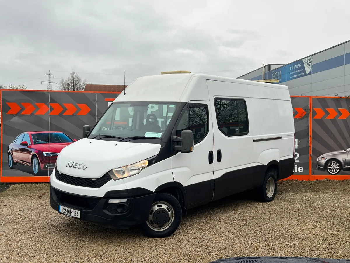 ==6 SEATER//AUTO//NEW DOE//RARE VAN== - Image 4