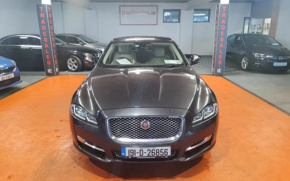 Jaguar XJ 3.0L V6 SWB Portfolio - Image 1