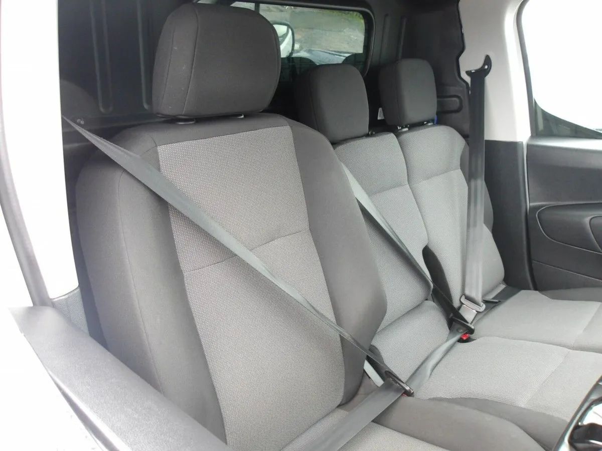 Citroen Berlingo 1.5 BLUEHDI 100 TOUCH M - Image 2