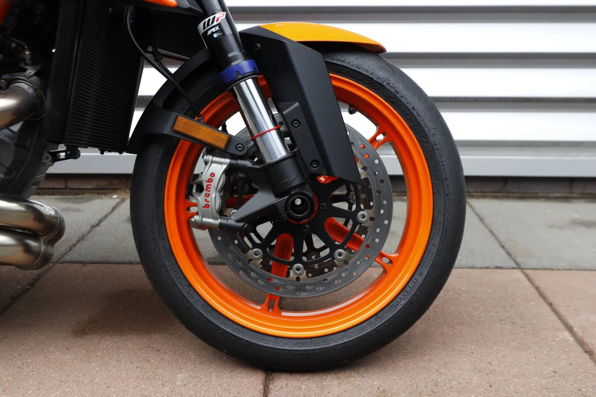 KTM 1290 SuperDuke R Evo - Image 4