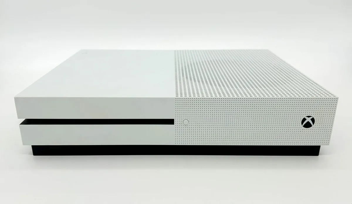 Xbox One S 500GB Console – Model 1681 - Image 1