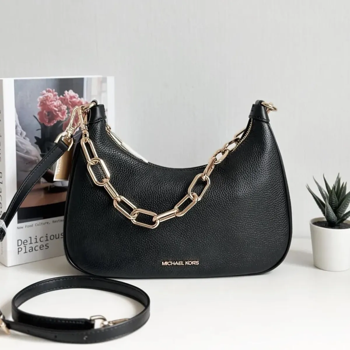 Michael Kors handbag - Image 1