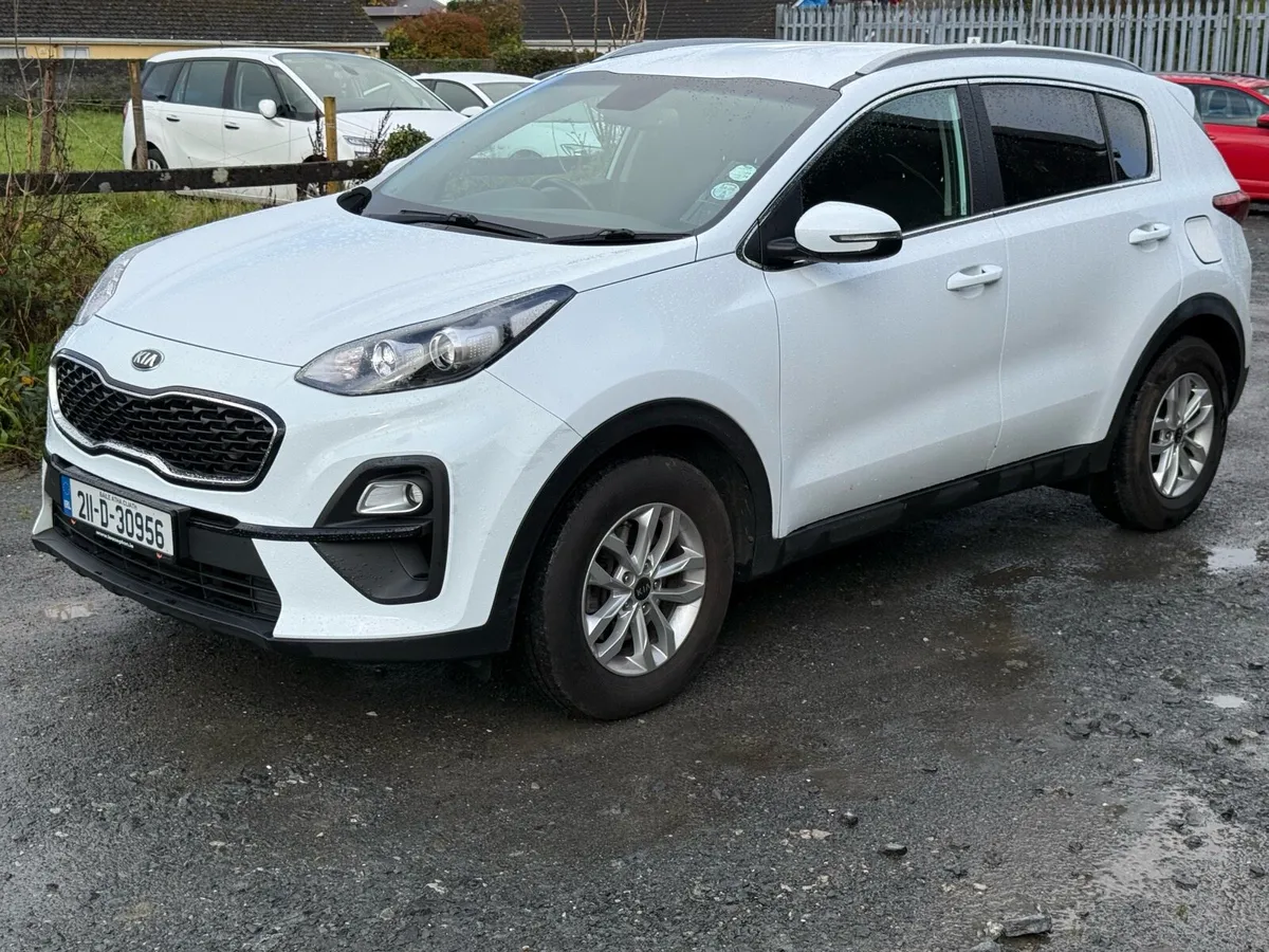 Kia Sportage No VAT Low KMS - Image 2
