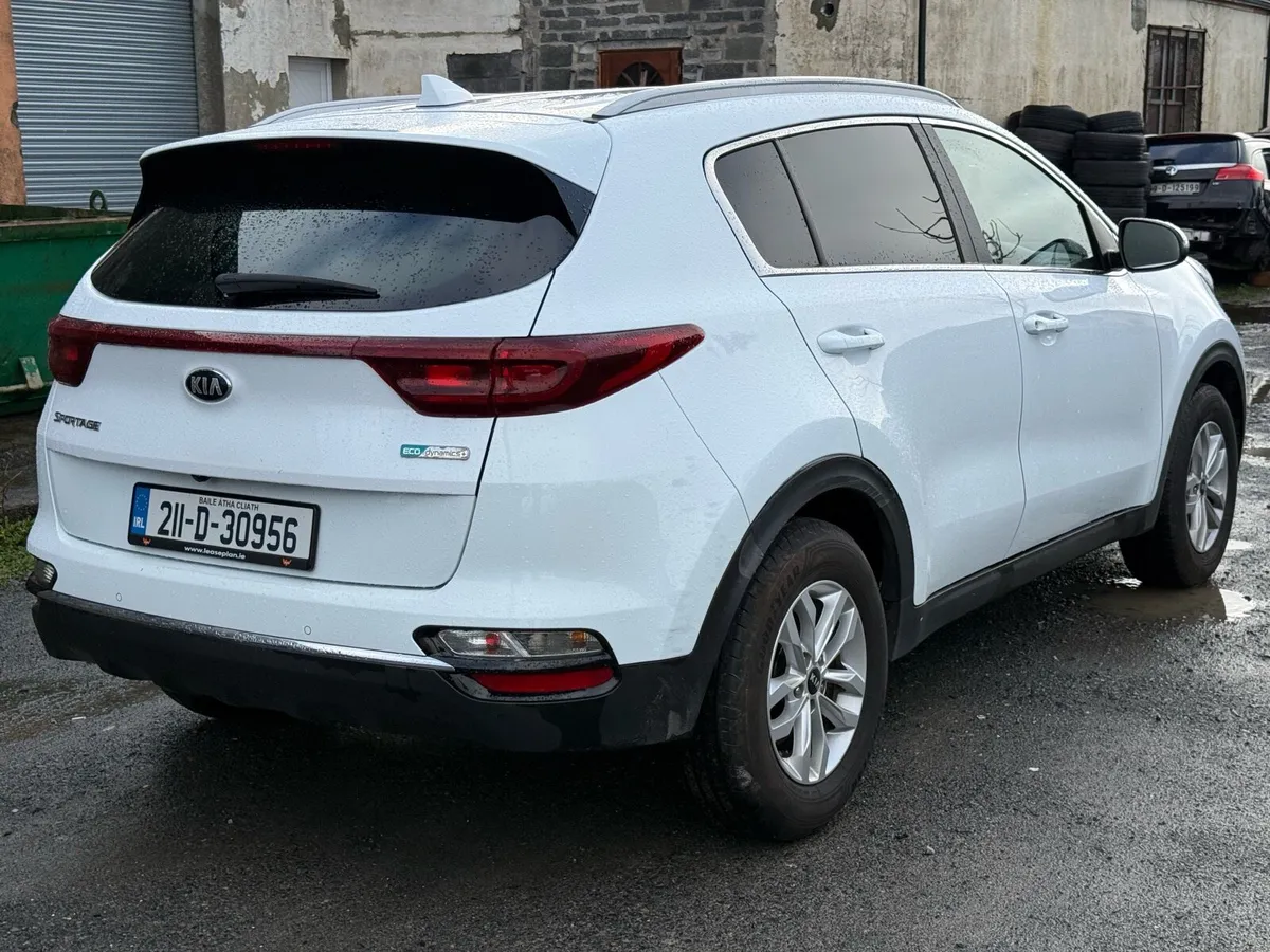 Kia Sportage No VAT Low KMS - Image 4