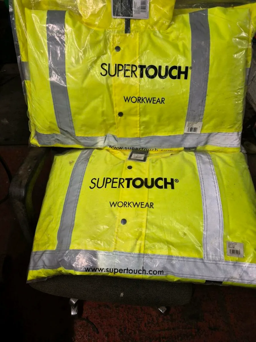2 x Hi Vis Yellow coats XL - Image 4