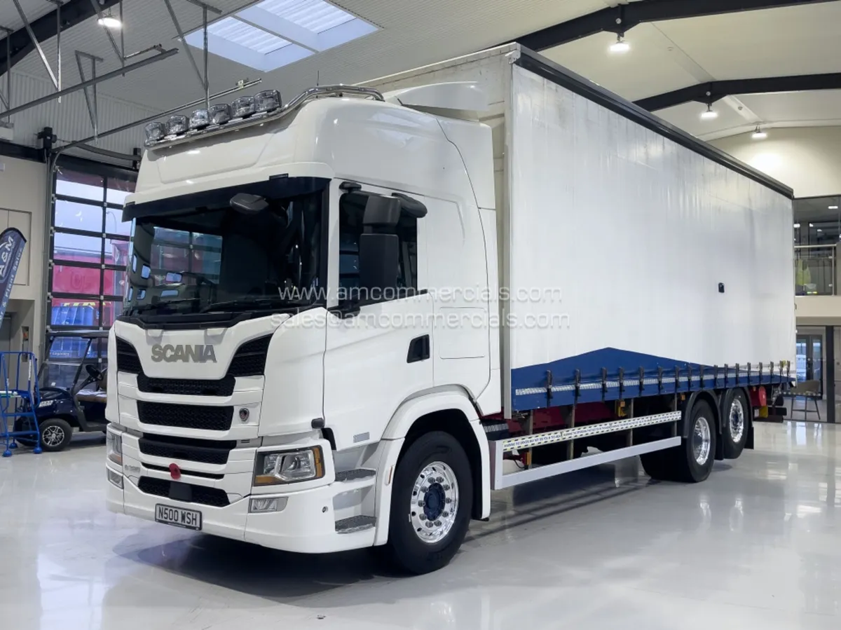 2018 (18) SCANIA G320 26 TONNE 6X2 CURTAINSIDER - Image 3