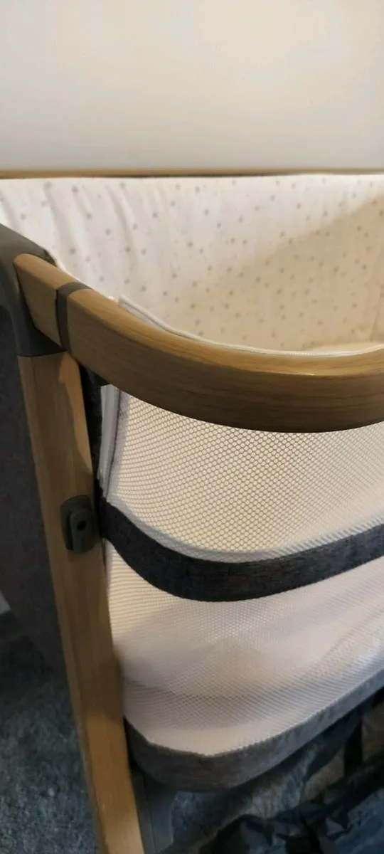 Baby Elegance co-sleeper - Image 3