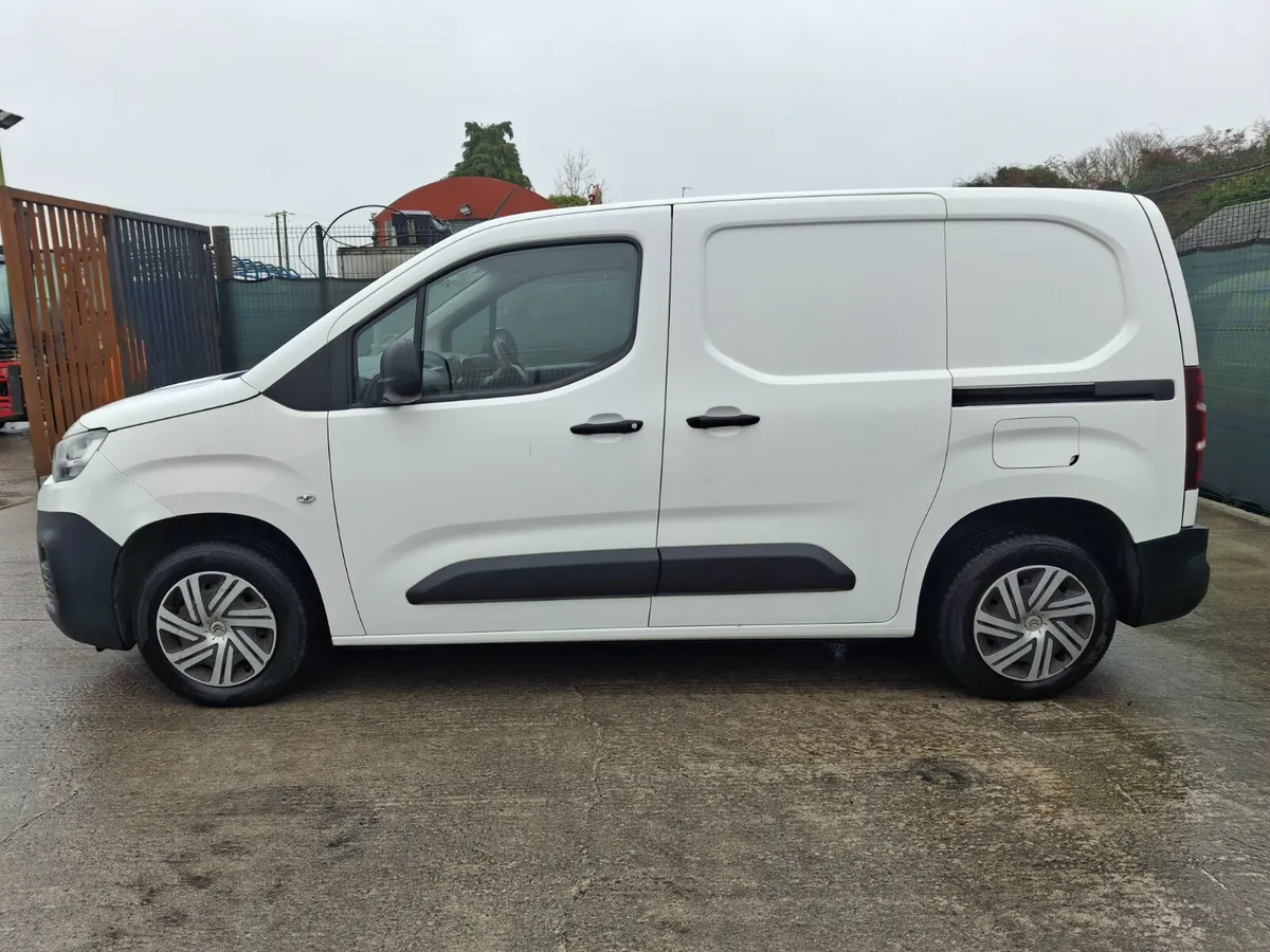 2019 Citroen Berlingo 1.6 Diesel.Light Damage - Image 4