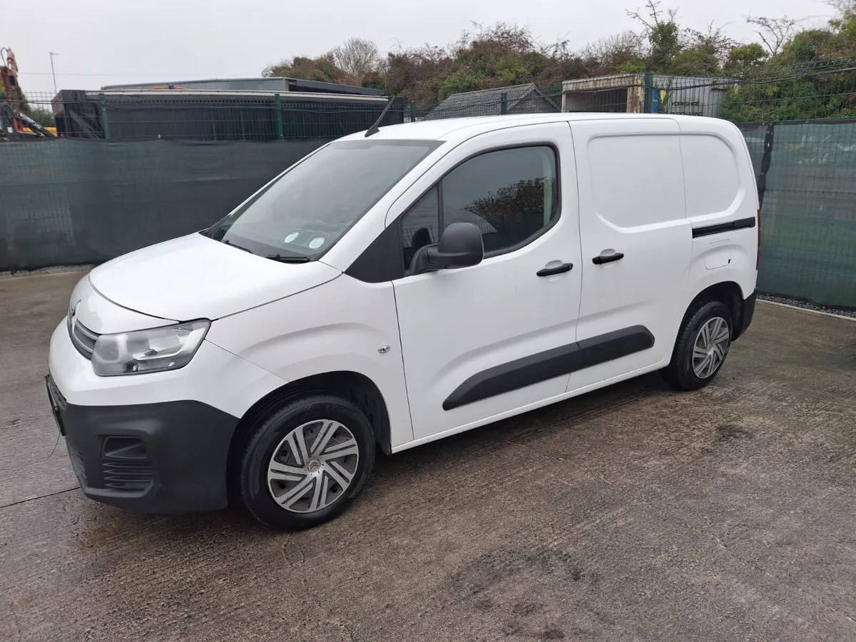 2019 Citroen Berlingo 1.6 Diesel.Light Damage - Image 1