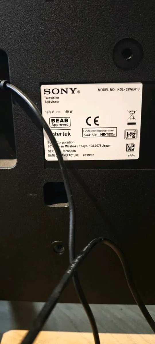 32" inch Sony smart tv - Image 4