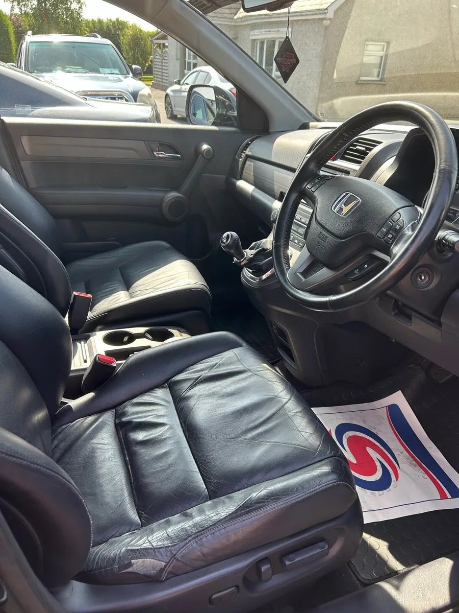 Honda CR-V  2.2 Diesel 2010 - Image 2
