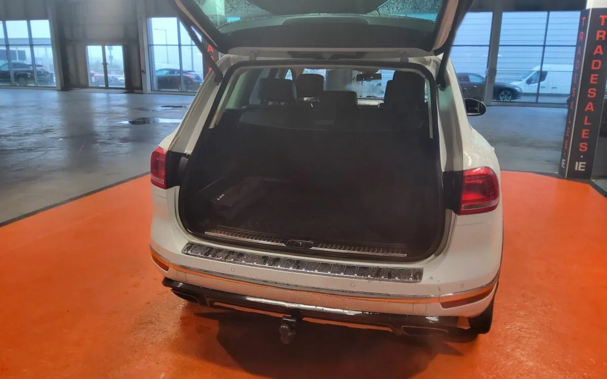 Volkswagen Touareg TOUAREG CV 3.0 TDI 262BHP  V6 5 - Image 4