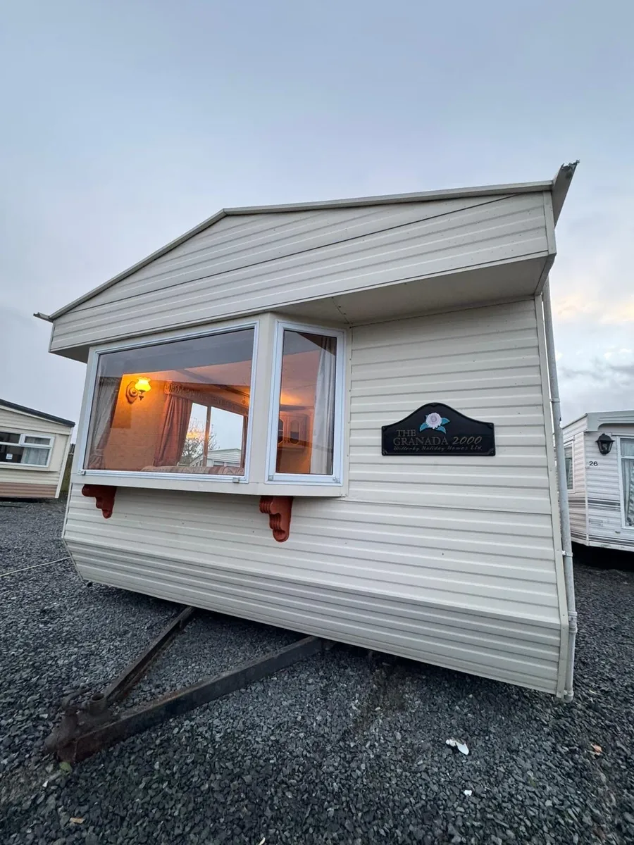 Willerby Granada 2000 - Image 1