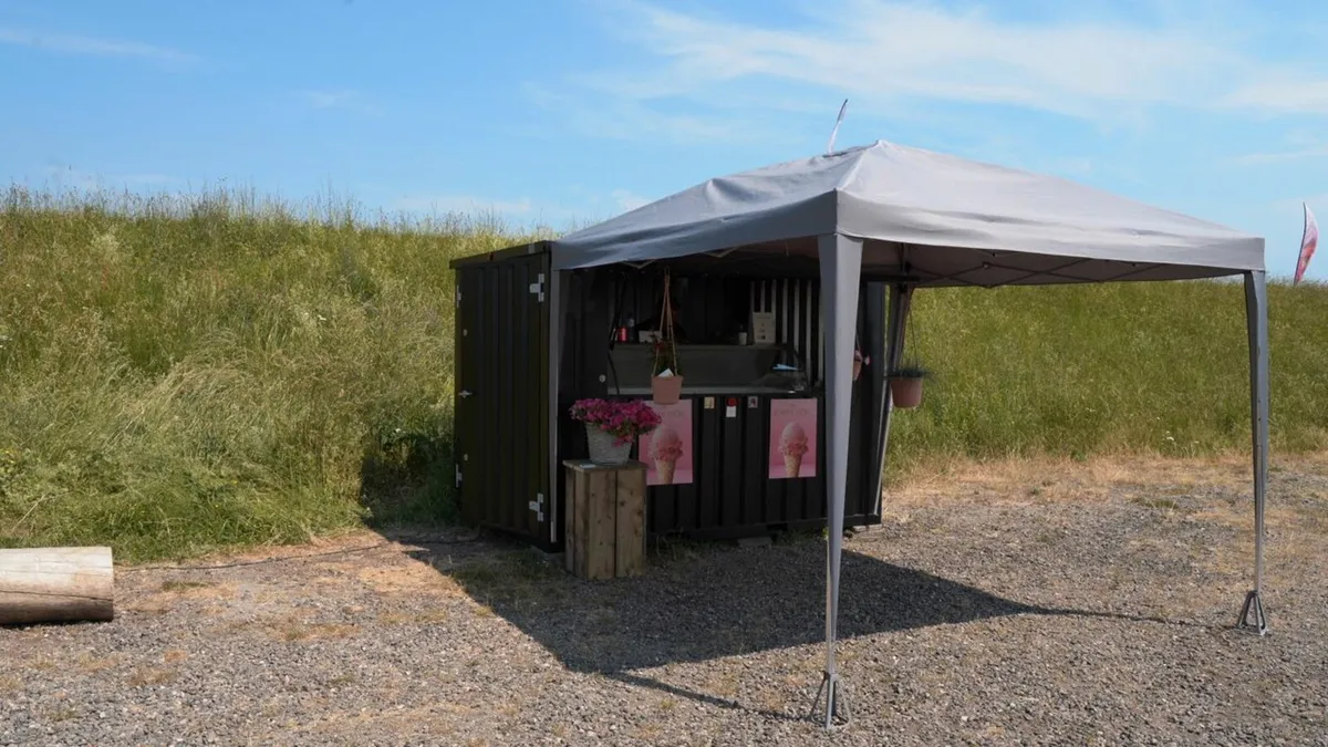 Mobile Bar Container – Great for Festivals - Image 2