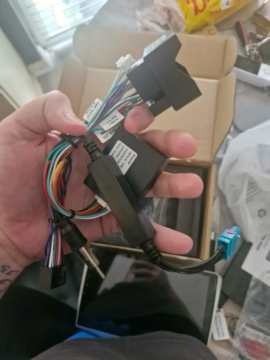 Avensis & passat touch screen brand new - Image 2