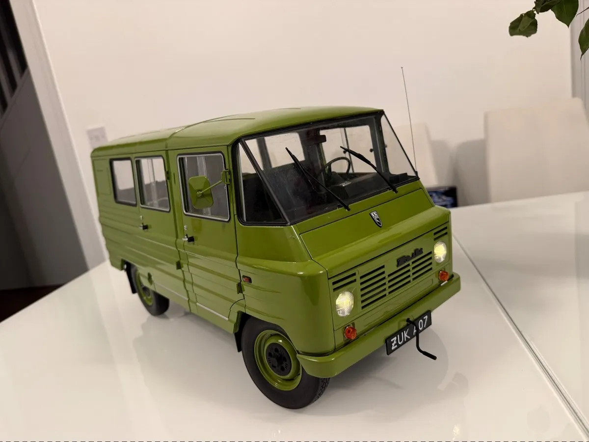 Model 1/8 Big model Deagostini kit set scala 1:8 - Image 1