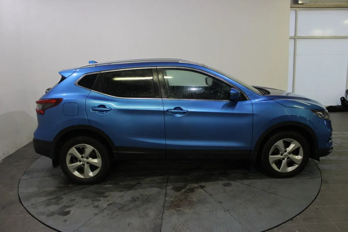 Nissan QASHQAI 1.3 SV SS DCT My19 4DR - Image 3
