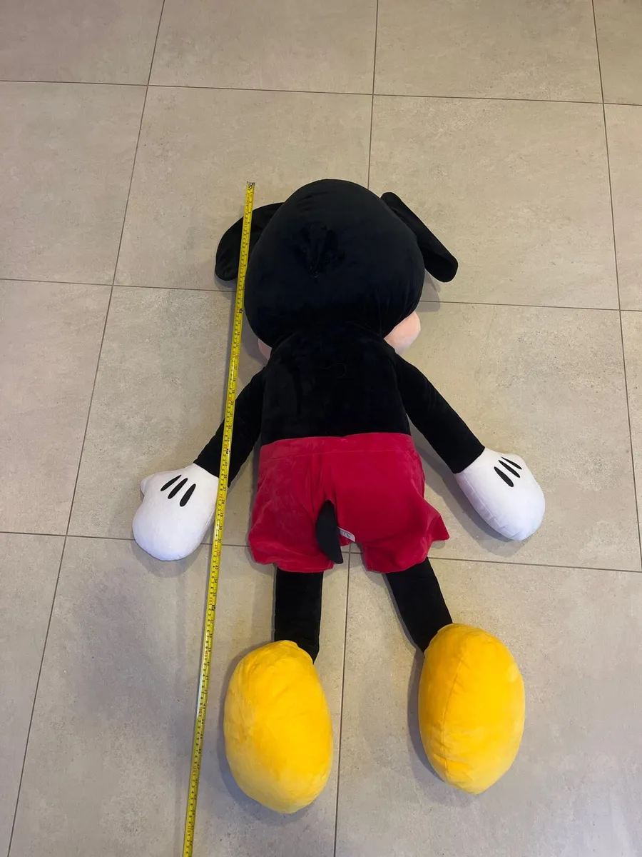 Mikey mouse 120cm or 45 inches tall - Image 2