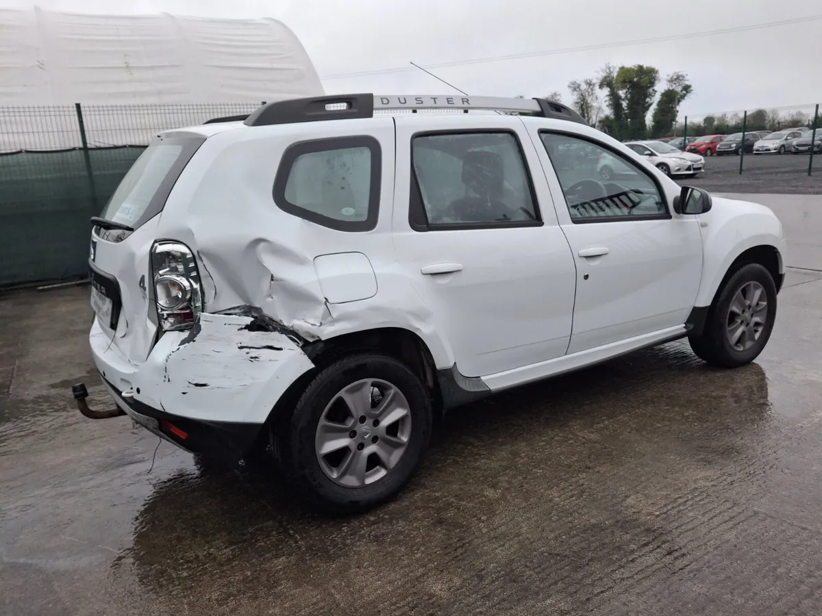 ?€300 OFF!!! 2015 Dacia Duster 1.5 4x4 - Image 4