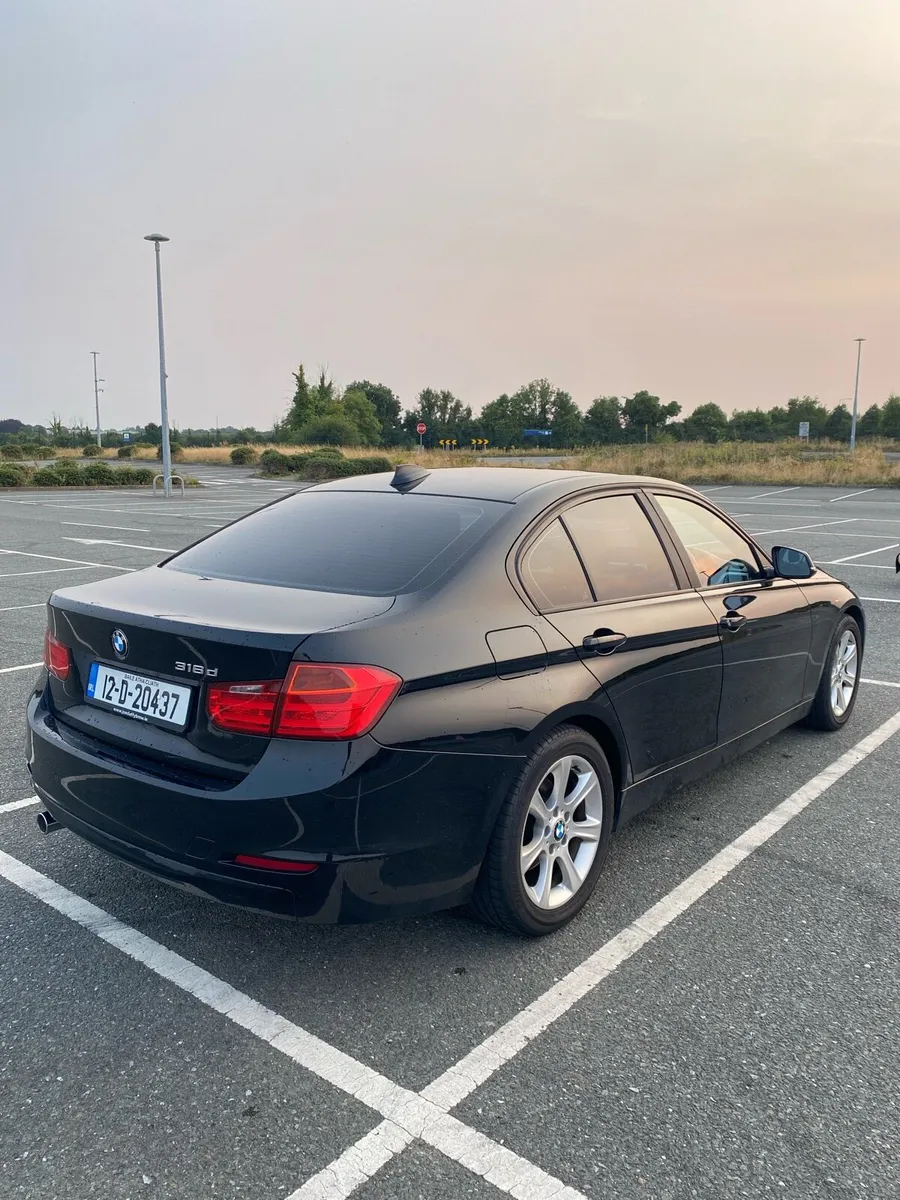 BMW 3 Series - Image 4