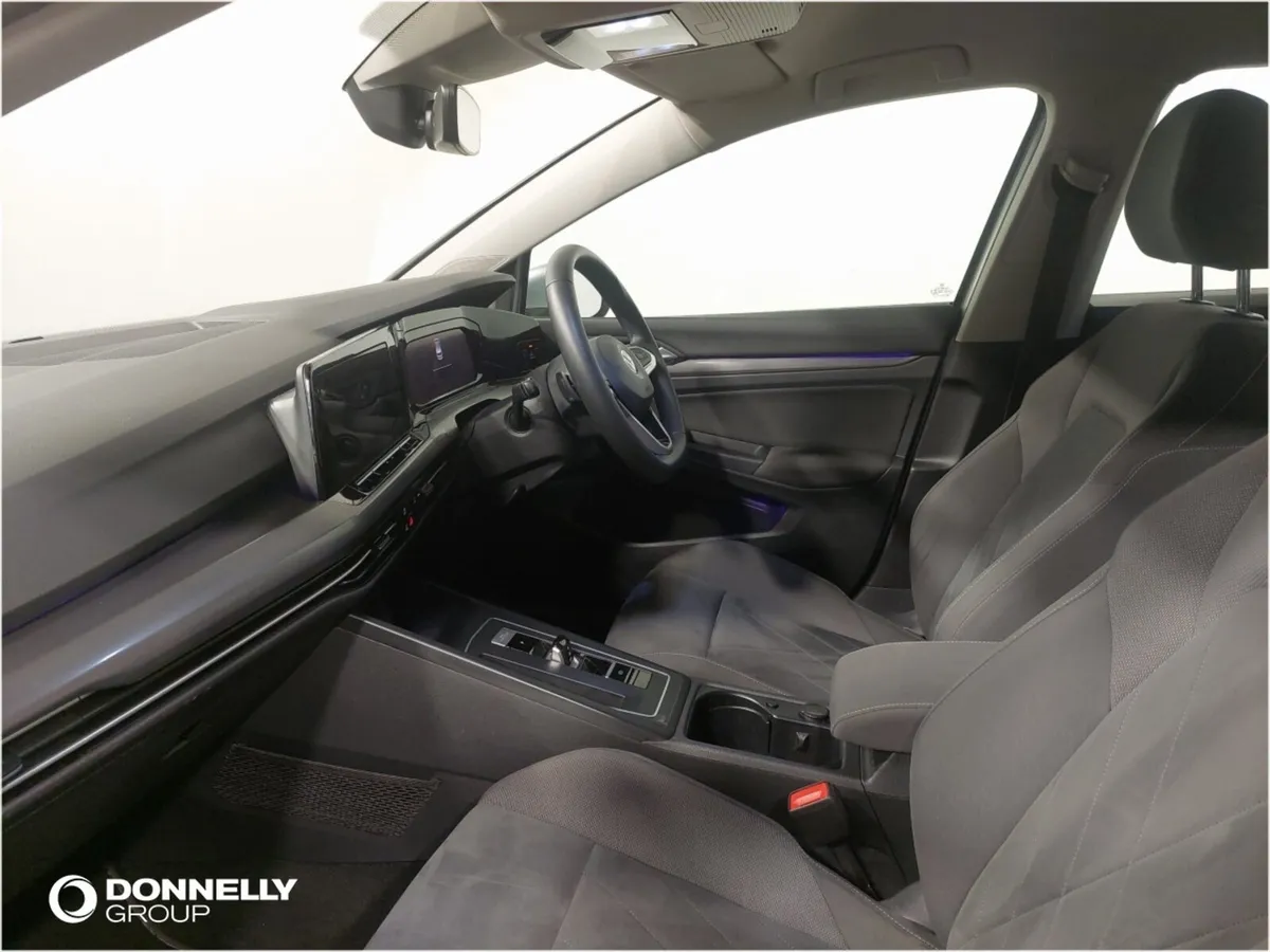 Volkswagen Golf Hatchback Style - Image 2