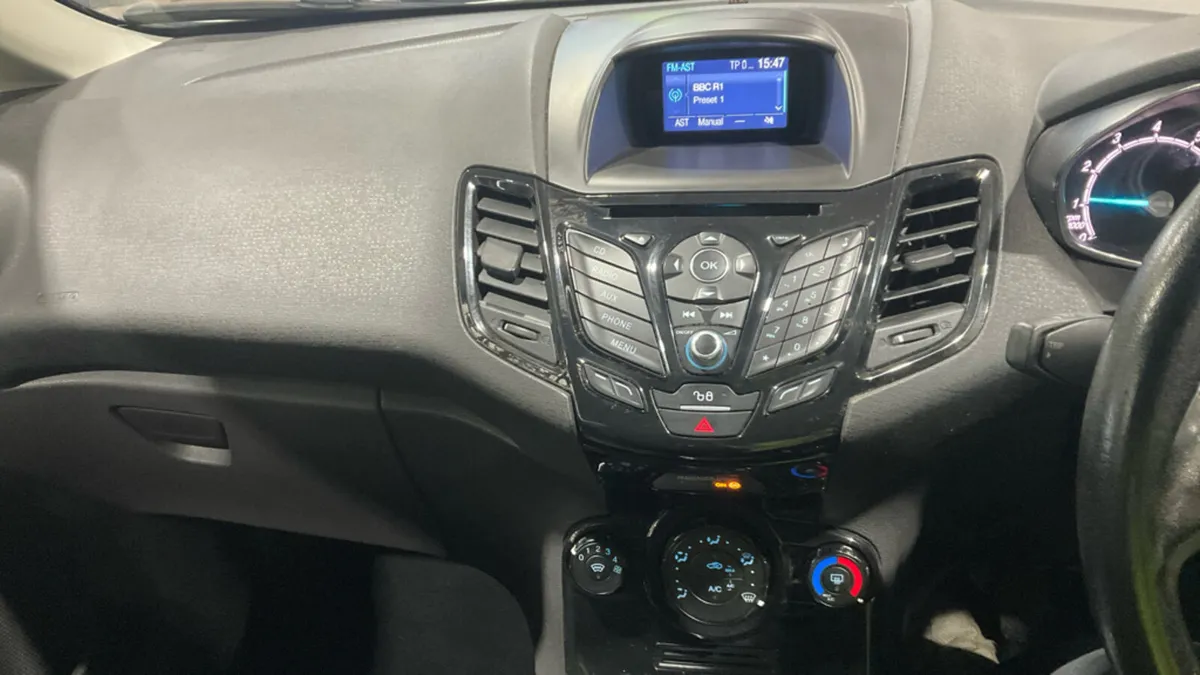 2017 Ford Fiesta 1.2 Petrol ZETEC - Image 2