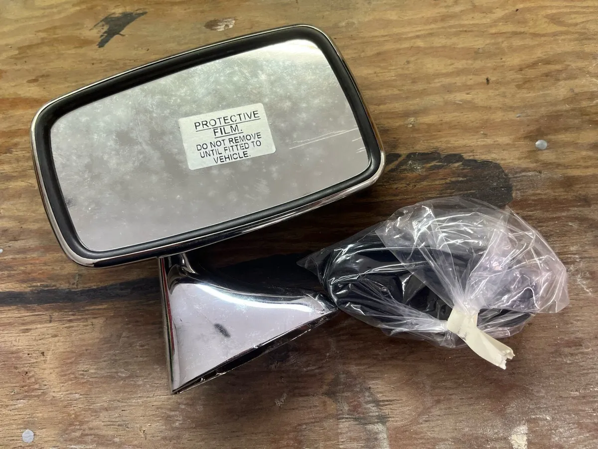 MG/MGB RH Chrome door mirror - Image 1